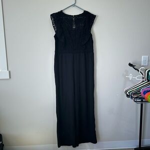 Wide leg lace jump suit /romper